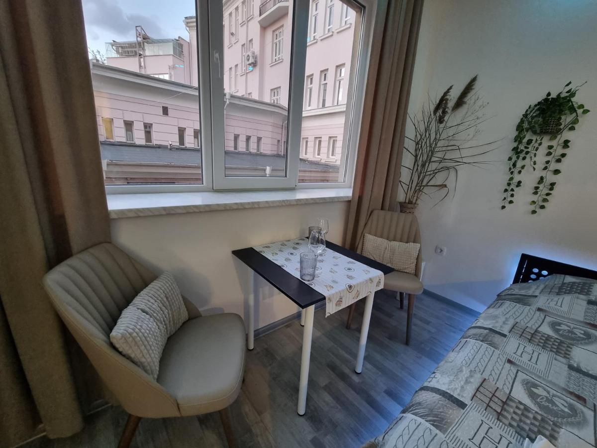Студио В Центъра На Бургас Lägenhet Exteriör bild